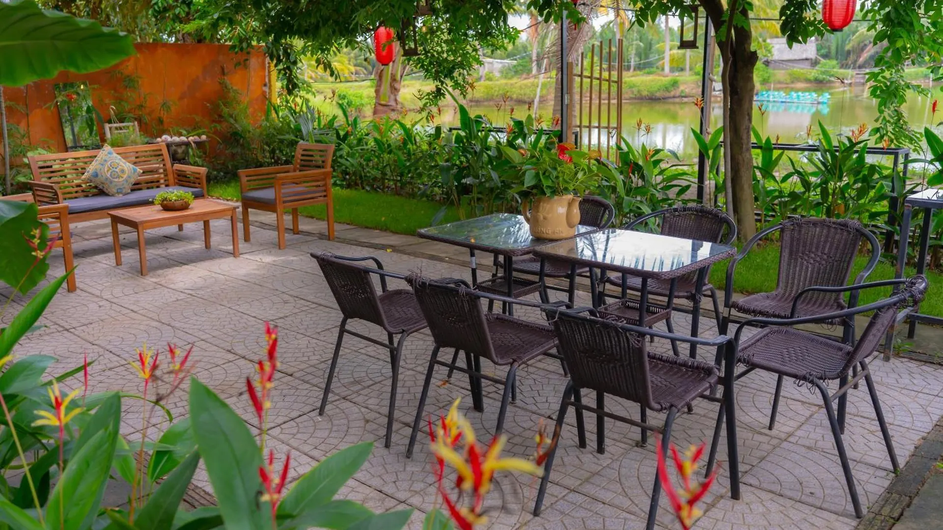 Laoxao Lakeview Homestay Hoi An
